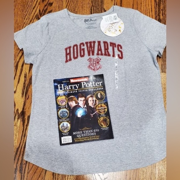 Warner Bros. Tops - NWT Hogwarts T-shirt Sz L Newsweek Harry Potter Magazine Trivia Challenge